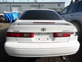 1997 TOYOTA CAMRY LE WHITE 2.2L AT Z18444